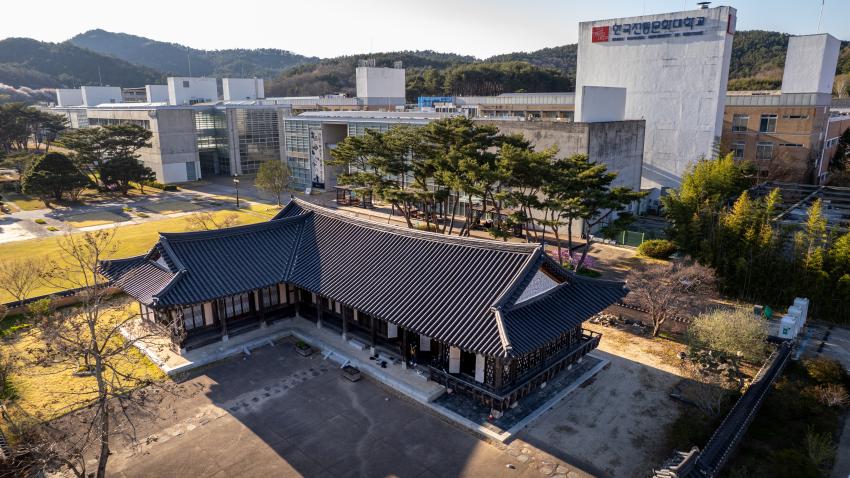 [뉴스컬처 외] 전통조경학과, 「제24회 작품전시회」 개최 섬네일 이미지